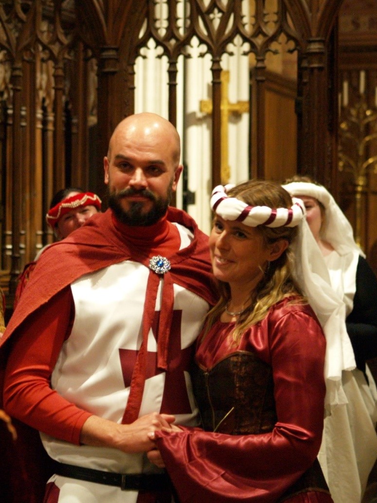 Benedick (Sam Lew) & Beatrice (Helen Evans)