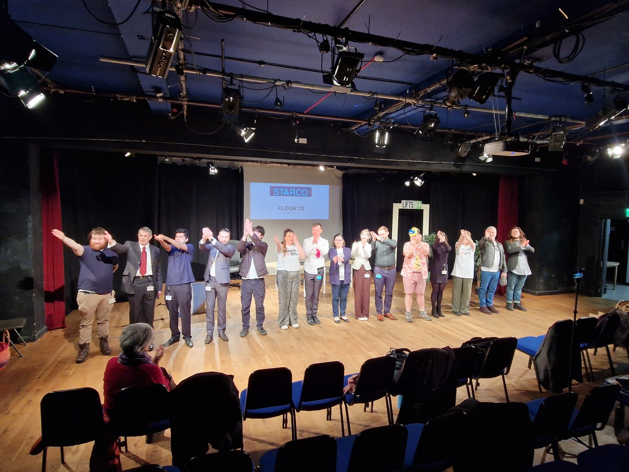 Full cast take a bow